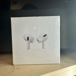 Airpod Pros 2 with MagSafe Charging Case